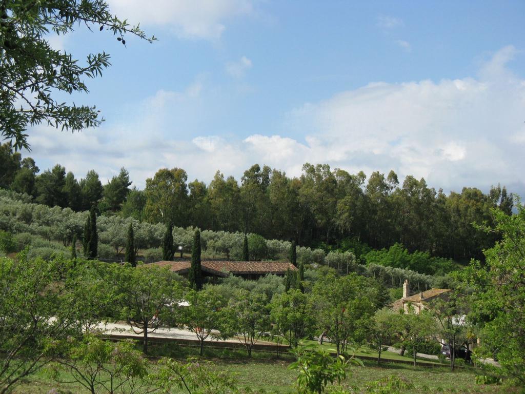 Ventimiglia di Sicilia Crapa Liccaヴィラ エクステリア 写真